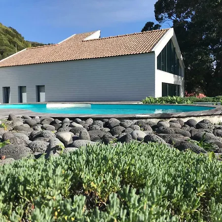 T2 Lux Casa Pereiras Calheta de Nesquim