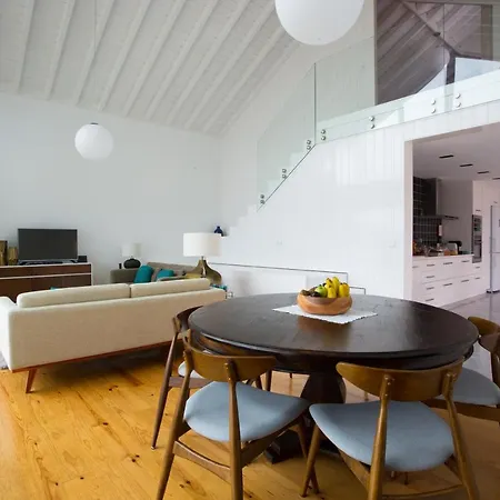 T2 Lux Casa Pereiras * Calheta de Nesquim