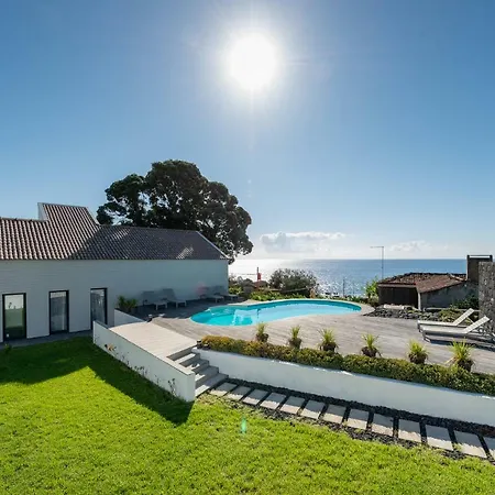 T2 Lux Casa Pereiras * Calheta de Nesquim